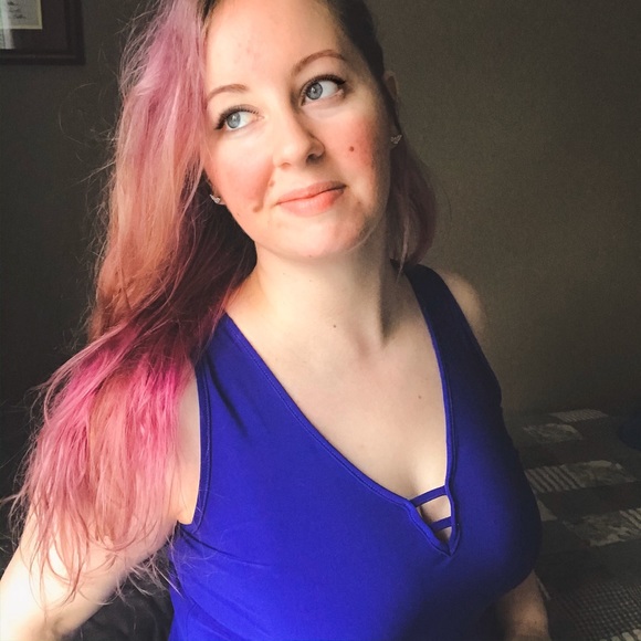 Purple V-neck Tank Blouse - Picture 5 of 5